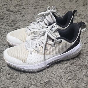 Under Armour White and Black Athletic Shoes